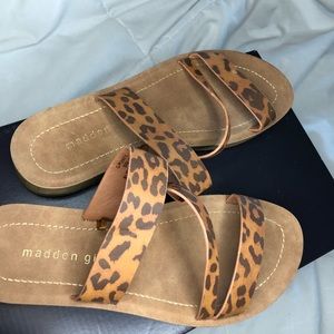 Women’s sandals